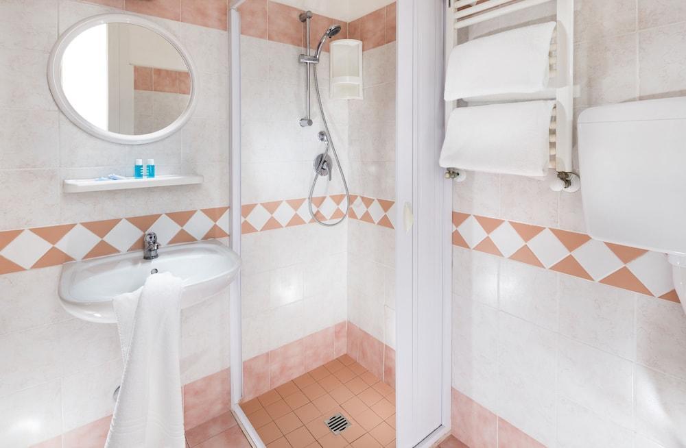 Hotel Carnaby Rimini Eksteriør bilde