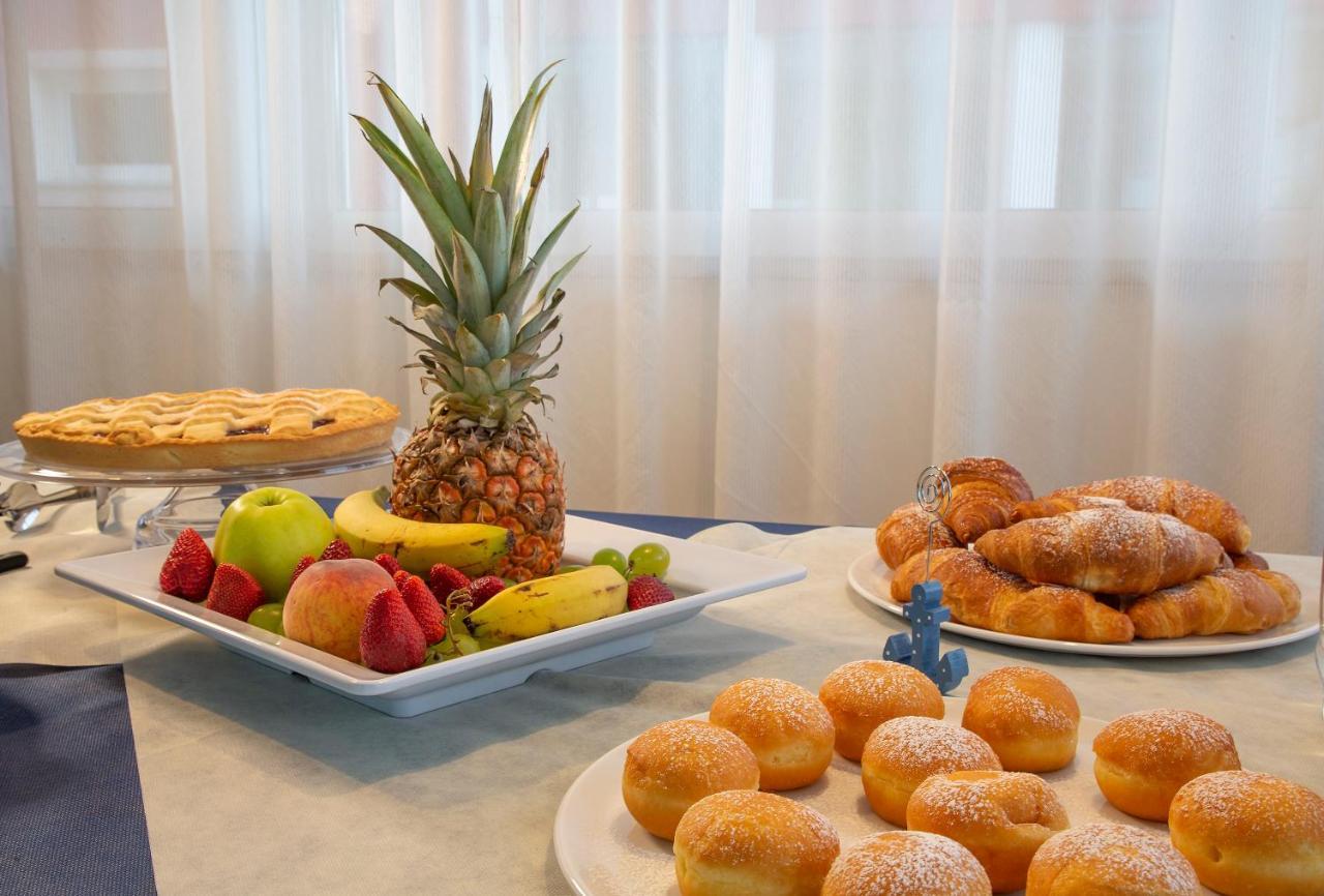 Hotel Carnaby Rimini Eksteriør bilde