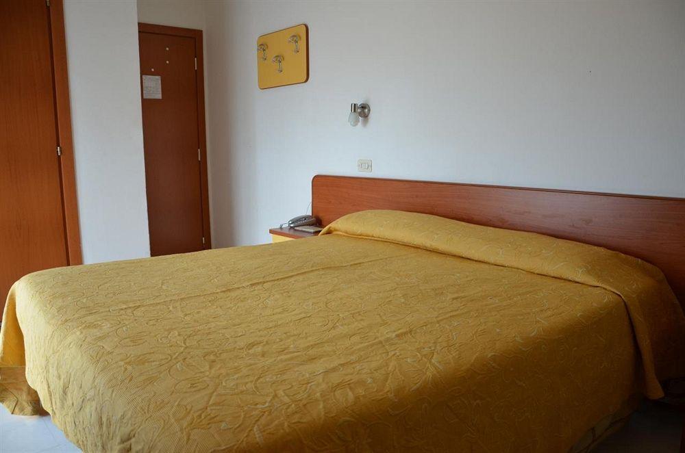 Hotel Carnaby Rimini Eksteriør bilde